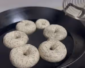 黑麥奇亞籽貝果