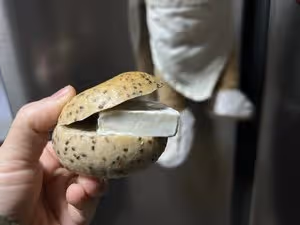 黑麥奇亞籽貝果