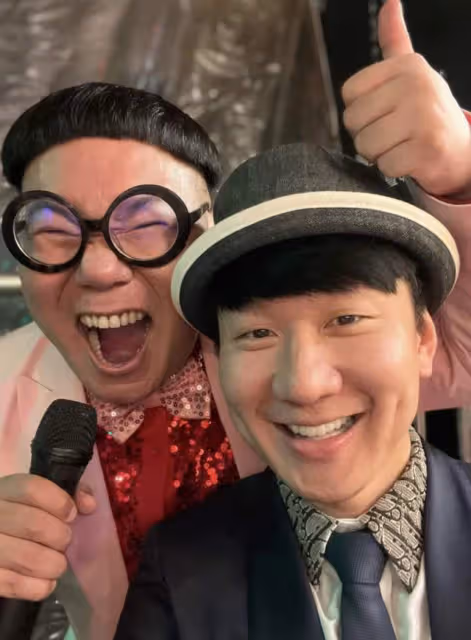 林俊傑富豪親哥二婚！歸寧宴場地破舊似農村吃席，JJ獻唱變演唱會