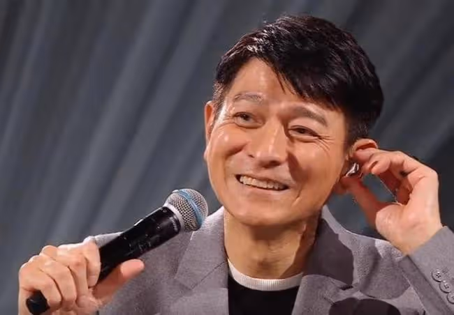 60歲劉德華線上演唱會難掩老態 超3億人次觀看