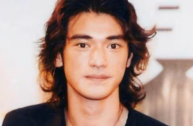48歲金城武近況曝光,身材依舊面部鬆垮,男神顏值大不如前