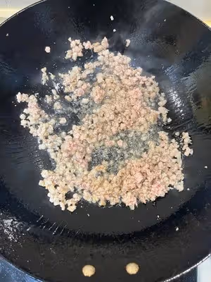 超下飯的螞蟻上樹！