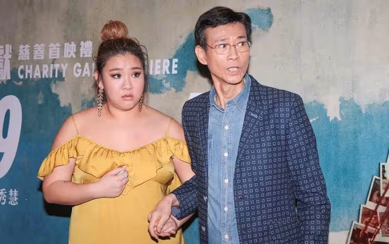 鄭欣宜去國外拜祭母親，大方曬素顏不掩飾，減肥瘦下來變自信了！