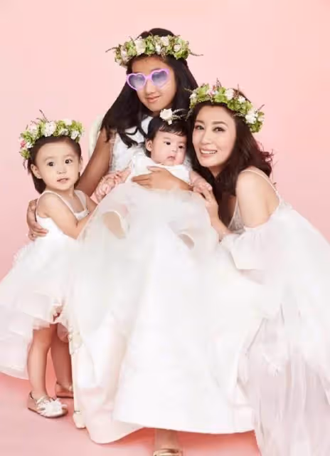 「黎姿的三個女兒」和「賈靜雯的三個女兒」, 網友:沒有對比就沒有傷害