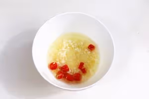 開胃補腦的涼拌木耳核桃仁