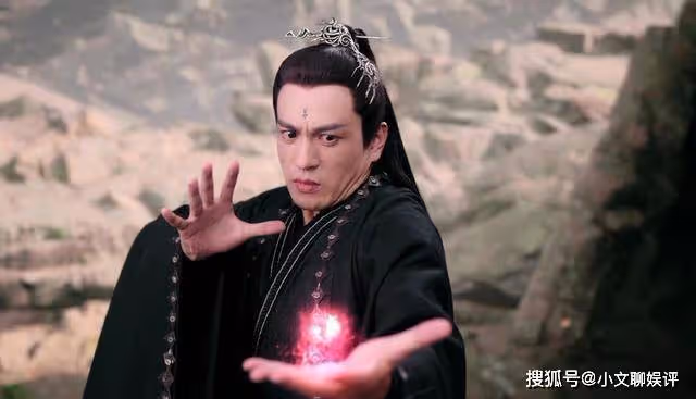 《沉香重華》應淵修羅血脈覺醒，差點掐死顏淡，顏淡一句話喚醒應淵