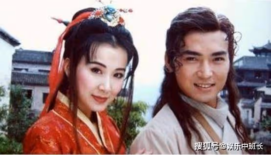 靠女扮男裝出名，連吳京都把她當妹妹疼，如今31歲美得不像話