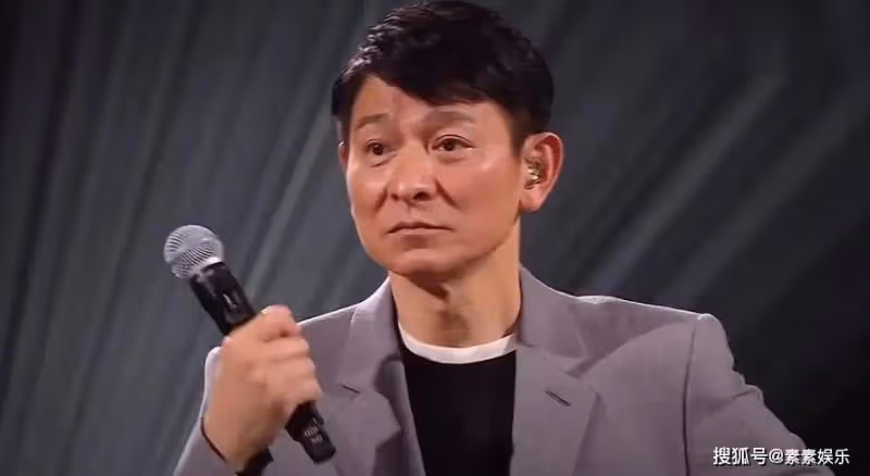 李好向大家道歉:雙眼通紅稱劉德華是偶像,當晚對不起所有人