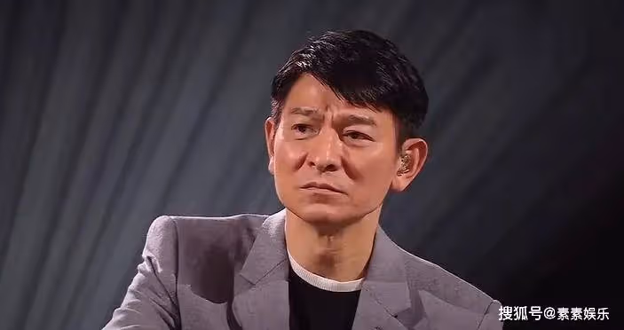 李好向大家道歉:雙眼通紅稱劉德華是偶像,當晚對不起所有人