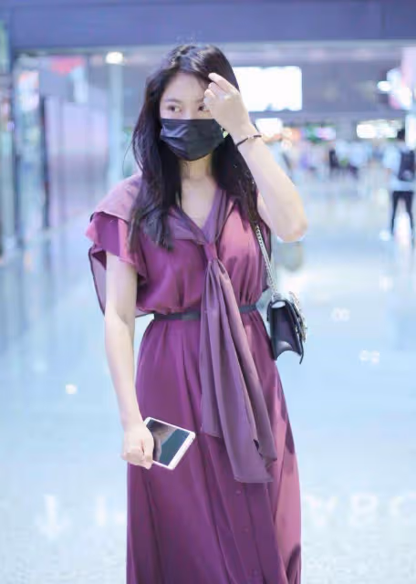 李藝彤的私服寫真照片,不愧是顏值少女,她是許多宅男心中的女神