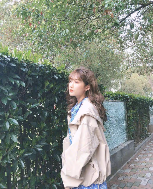 李藝彤的私服寫真照片,不愧是顏值少女,她是許多宅男心中的女神