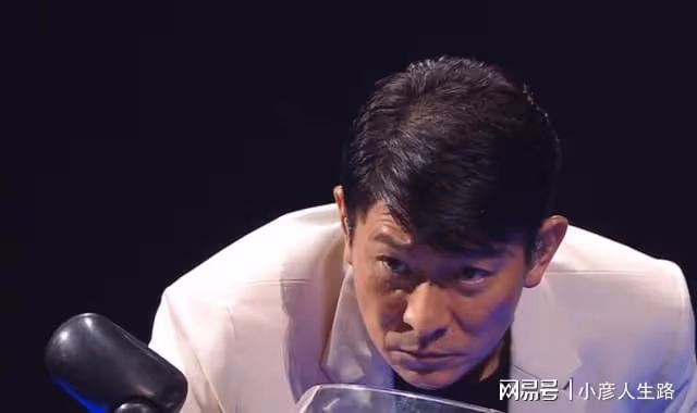 這才是創作人！劉德華直播：全原創歌單，200多首任網友刷屏點歌