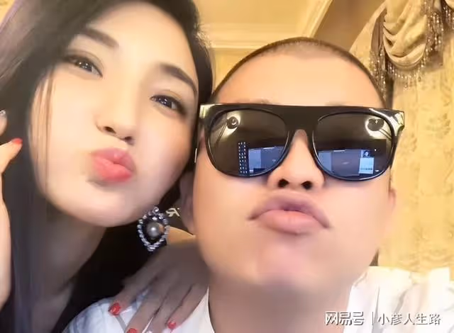 「驢姐」爆料二驢夫婦婚前故事：平榮曾被身邊人看作「拜金女」