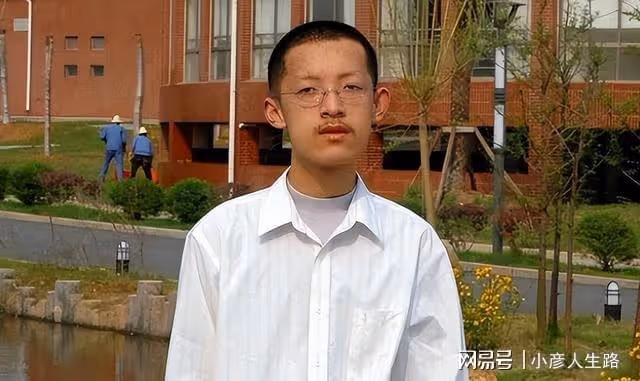 北大天才柳智宇:出家12年後還俗,主動降薪至2萬,帳號漲粉8萬