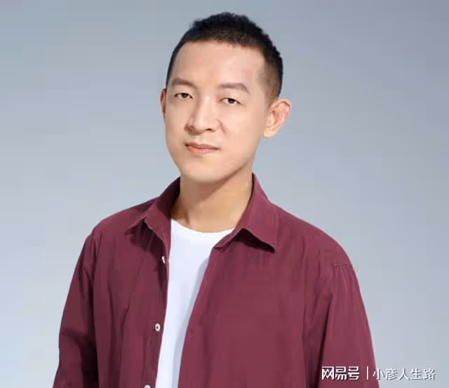 北大天才柳智宇:出家12年後還俗,主動降薪至2萬,帳號漲粉8萬