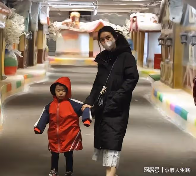 婆媳生變?田管理曝許敏拉黑田靜,許舅曾透露李莉白洛生欠債百萬