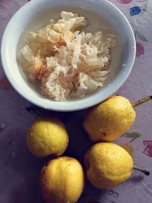 冰糖雪梨銀耳湯（養生壺系列）