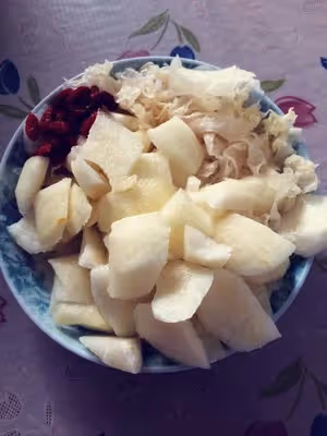 冰糖雪梨銀耳湯（養生壺系列）