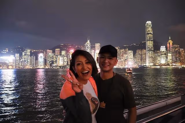 恭喜!香港知名童星與外籍混血美女結婚,傳聞曾遭沈殿霞棒打鴛鴦