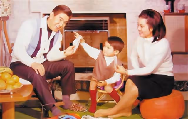 他陪伴妻子40年,83歲彌留之際另娶初戀,直言:我一直想這樣做