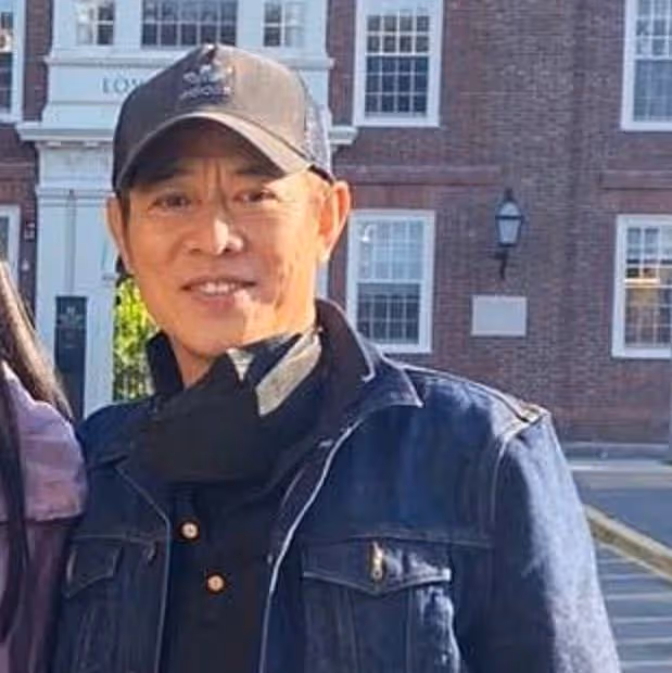 李連杰一家長居歐洲!倆女兒高顏值搶鏡,小女兒穿抹胸露小蠻腰