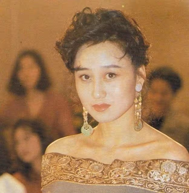 忍淚讓愛！她為影帝生兩女「卻敗給利智」　結束3年婚姻「坦然面對一切」如今收穫幸福