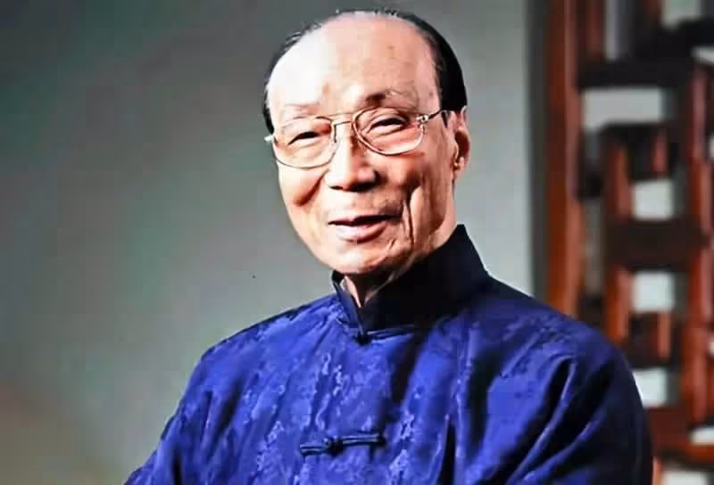 對方大27歲又已婚！她甘願「做妾室一生無兒女」苦等45年　轉正後「留下70億遺產」跟隨愛離去