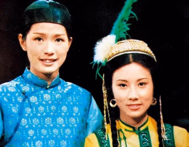 被前夫當傭人使喚8年!當家花旦「二婚再嫁醫生」生2子移居加拿大 苦盡甘來「70歲依舊優雅從容」