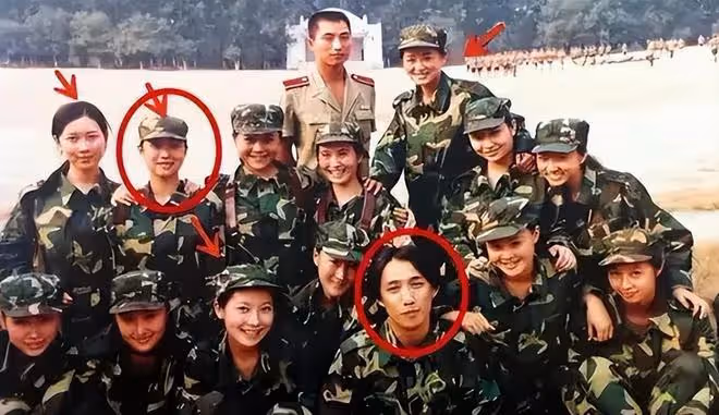 25歲隱婚生子,35歲緊抱黃磊的大腿,海清才是「人間清醒」