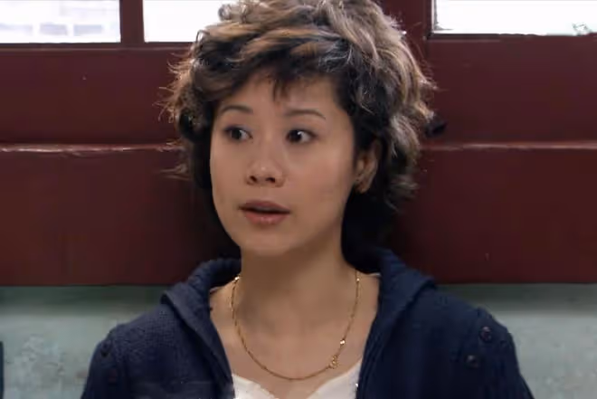 25歲隱婚生子，35歲緊抱黃磊的大腿，海清才是「人間清醒」