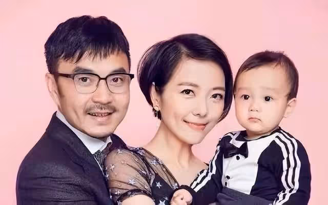 曝知名主持人代孕生二胎,孩子已滿3歲被隱藏,消息真假難辨