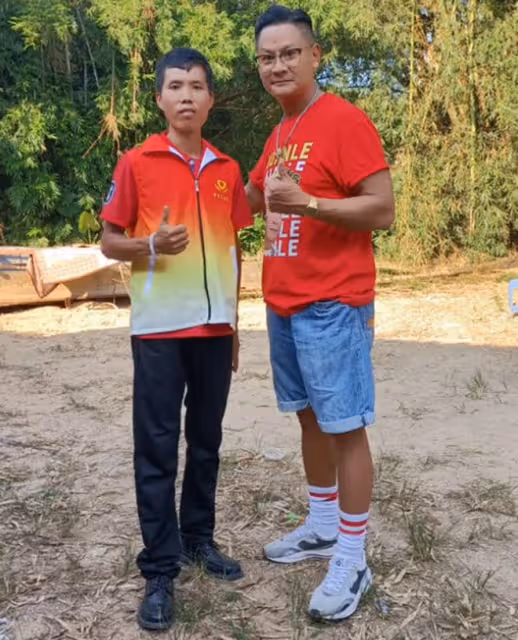 51歲港星廣東農村當志願者!給獨居老人送物資,已定居內地開果園