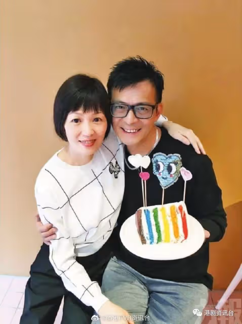 黃日華愛妻梁潔華血癌逝世兩年!女兒手造蛋糕陪伴過61歲生日