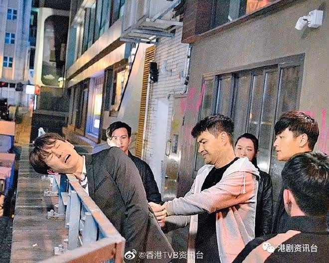 亞視之友默契依然!陳煒守護黯夜與陳展鵬續前緣