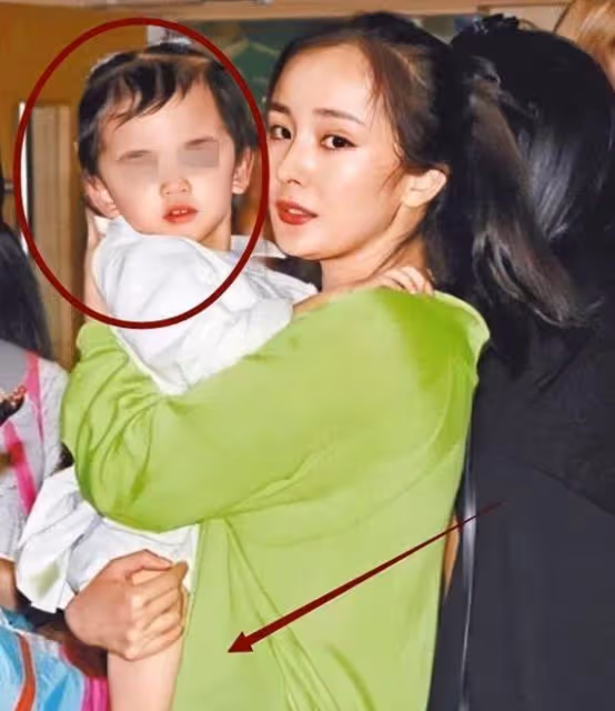 媒體曝楊冪女兒將到北京上學!前公公劉丹出面回應,網友:說話很聰明
