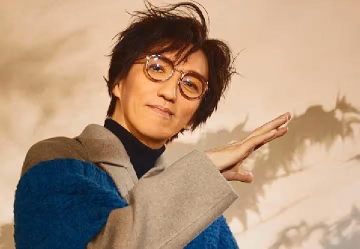 女歌迷曬與林志炫合影照,滿頭白髮滿臉皺紋,身體狀況讓人擔憂,網友:一副滄桑模樣