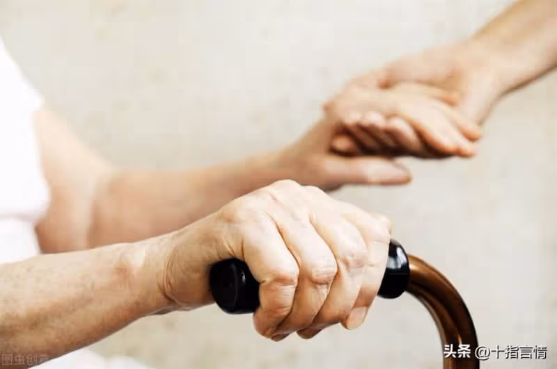 當年給440萬讓兒子周轉!63歲婦人養老卻「想去住女兒家」女婿氣喊「給錢也不準來」:誰拿錢誰養