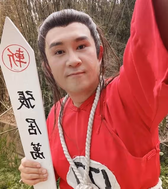 演反派太壞了!男星爆紅「卻收到一箱紙錢」觀眾給臉色看 他「打開後卻笑了」:根本不是人
