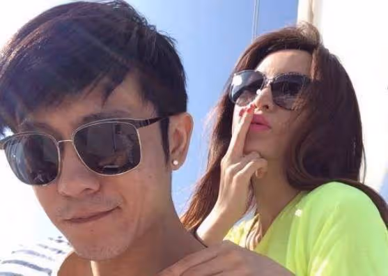 娛樂圈的隱藏「太子爺」，已默默結婚10年，老婆原來是熟悉的她