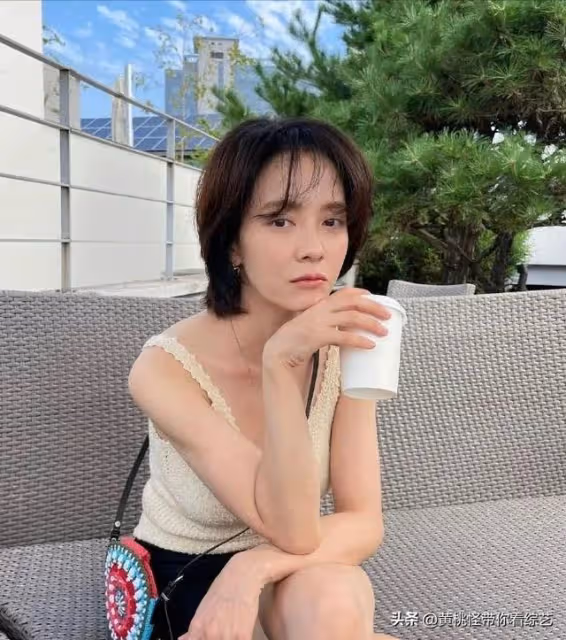RM近況:新女PD改版!智孝42歲美照,金鐘國出道27年!光洙花絮照