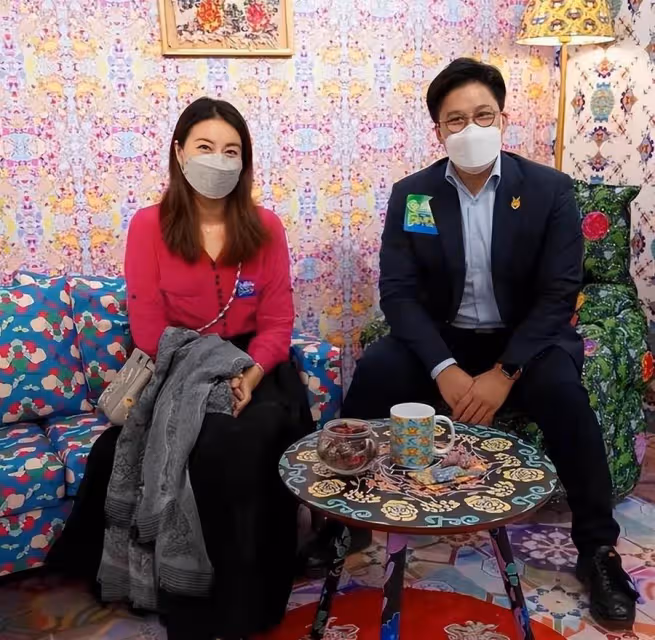 霍啟剛和父親參加活動,感慨發聲說:事業步入正軌,郭晶晶是他堅強的後盾