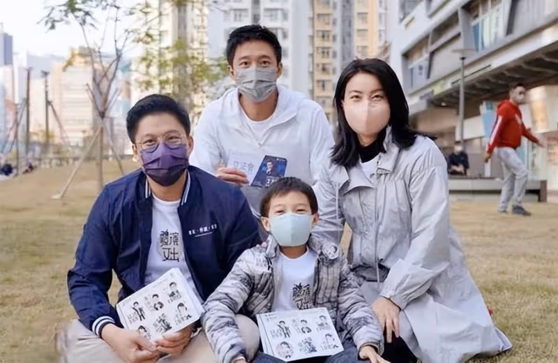 霍啟剛和父親參加活動,感慨發聲說:事業步入正軌,郭晶晶是他堅強的後盾