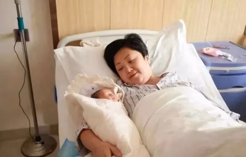 寶媽剛坐完月子就被逼去工作,婆婆:我兒子那麼辛苦,你快去賺錢