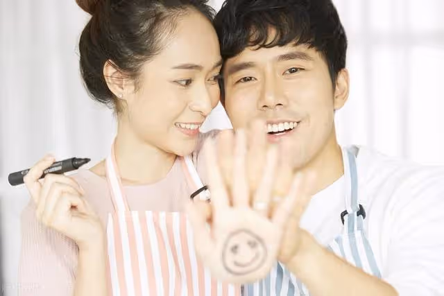 失業男人讓母親與哥嫂一家來長住,妻子:我倆AA,你自己養,我不伺候