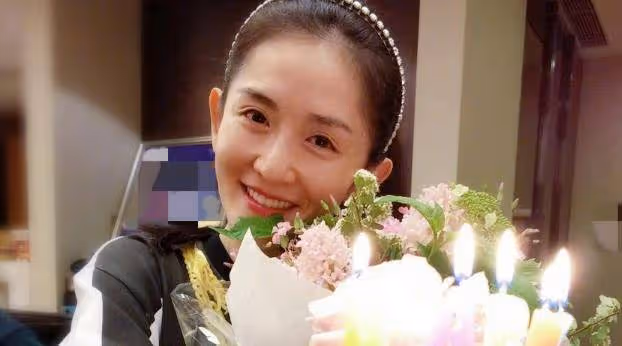 謝娜稱名字帶「娜」的都是高顏值,沈騰說出一個人名,實力拆台