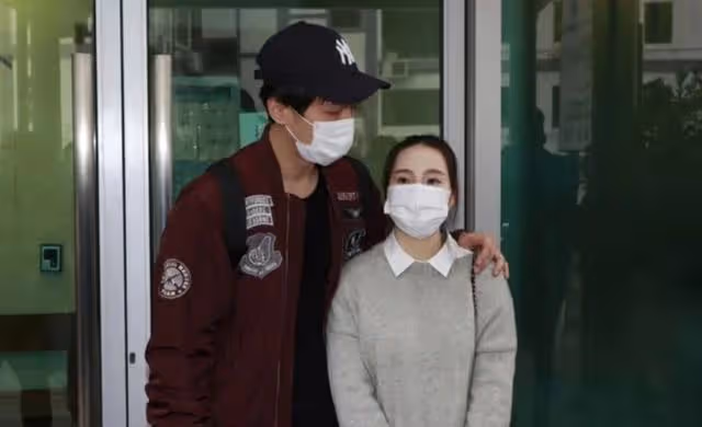 改過自新?香港男星變慈父享受家庭樂,曾涉公眾打鬥兼搞婚外情