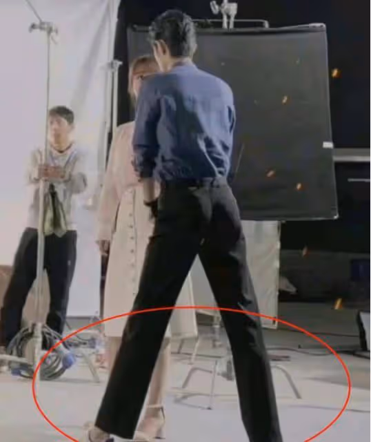 為什麼電視上的演員只有上身？看到全景後好尷尬