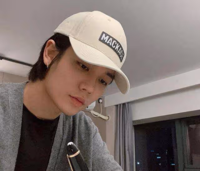 林彥俊的道歉信已經到了，以後他會時刻注意自己的言行，目前單身的他