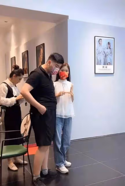 大衣哥準兒媳陳夢結婚前夕,陳亞男和陳夢互寫信,互不留情