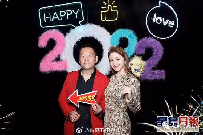 TVB前港姐婚後依舊美艷!化身飛機師賀老公50歲生日